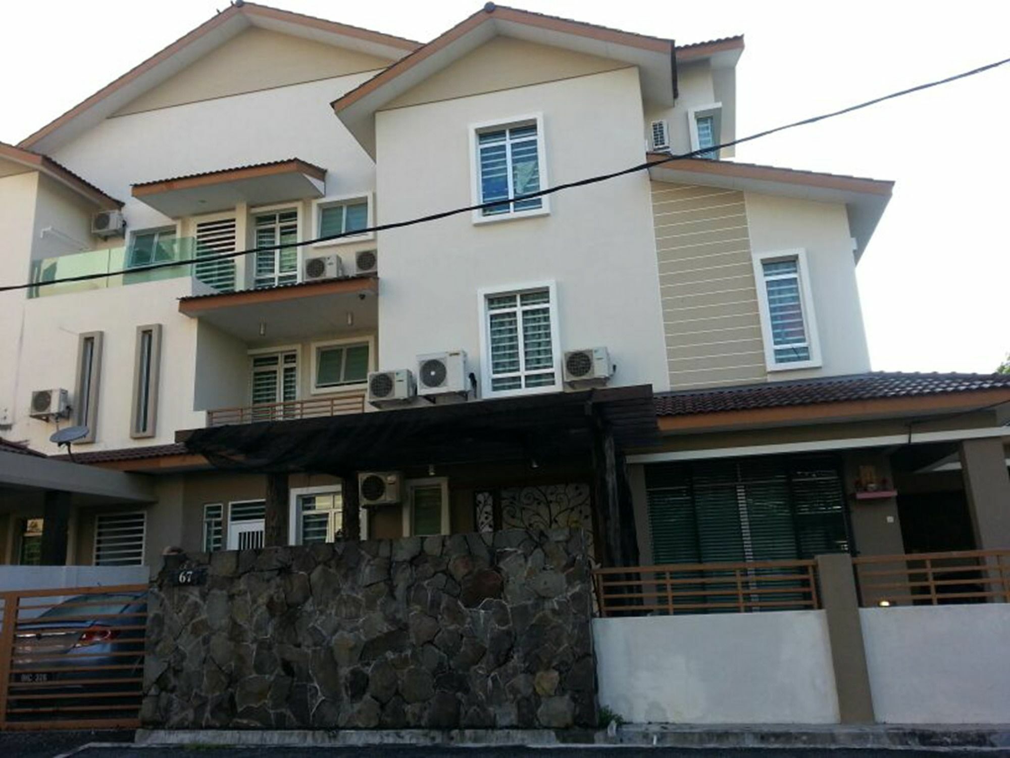 Bukit Jambul 67 First Islandヴィラ エクステリア 写真